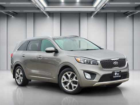 Used 2018 Kia Sorento SX image 1