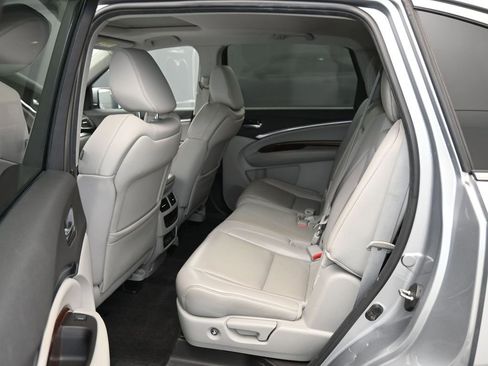 Used 2018 Acura MDX FWD image 15