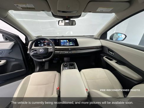 Used 2024 Nissan Ariya FWD image 15