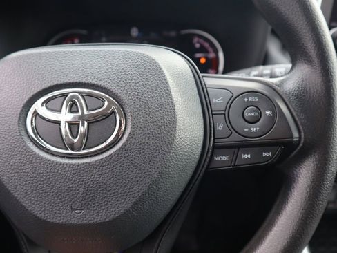 Used 2024 Toyota RAV4 XLE AWD/4WD image 21