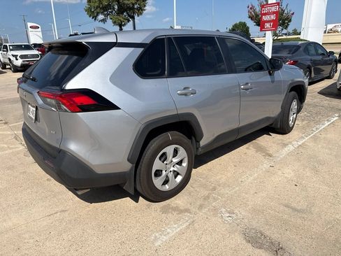 Used 2025 Toyota RAV4 LE FWD image 4
