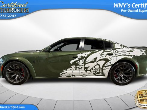 Used 2022 Dodge Charger SRT Hellcat w/ Harman/Kardon Audio Group RWD image 9