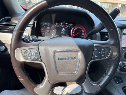 Used 2015 GMC Yukon Denali w/ Open Road Package image 7