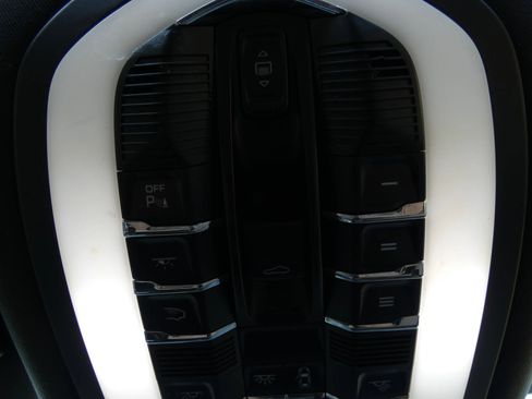 Used 2019 Porsche Macan image 62