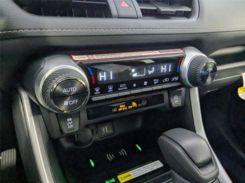 New 2025 Toyota RAV4 XLE image 18