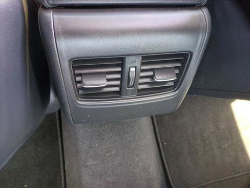 Used 2018 Honda Accord Touring image 18