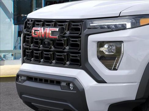 New 2026 GMC Canyon Elevation w/ Convenience Package image 13