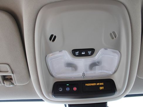 Used 2025 Buick Encore GX Preferred image 13