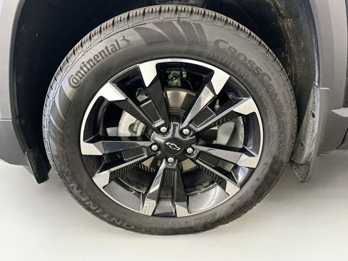 Used 2025 Chevrolet Equinox RS AWD/4WD image 36