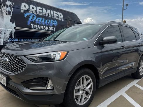 Used 2024 Ford Edge SEL w/ Convenience Package AWD/4WD image 3