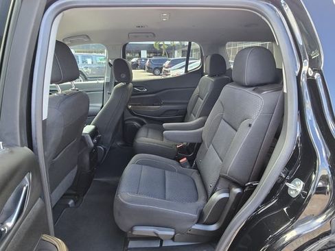 Certified 2023 GMC Acadia SLE image 15