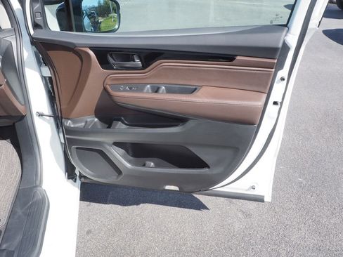Used 2025 Honda Odyssey Touring image 24