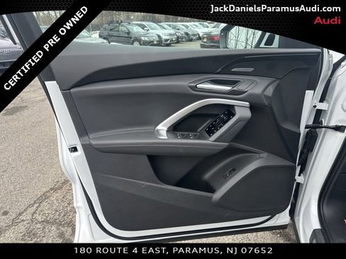 Used 2025 Audi Q5 2.0T Premium Plus w/ Premium Plus image 11