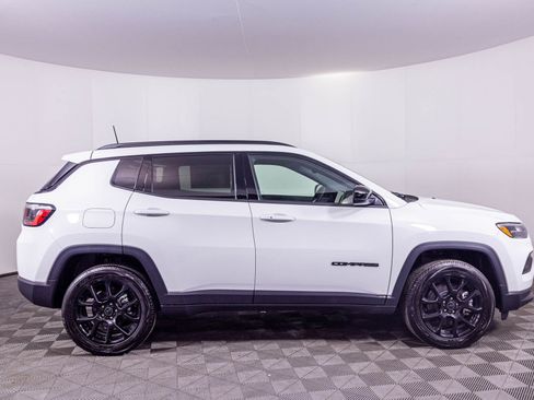 New 2026 Jeep Compass Latitude image 6