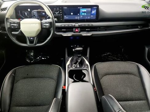 Used 2025 Kia K4 GT-Line FWD image 51