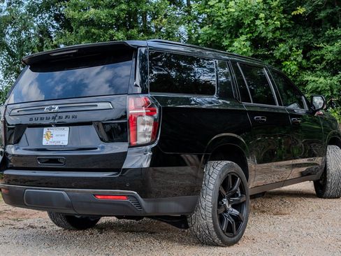 Used 2021 Chevrolet Suburban Z71 AWD/4WD image 5