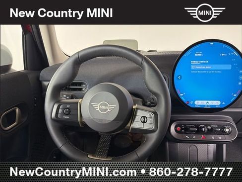 Certified 2025 MINI Cooper 4-Door Hardtop image 22