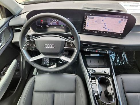 New 2026 Audi Q3 quattro 2.0T AWD/4WD image 24