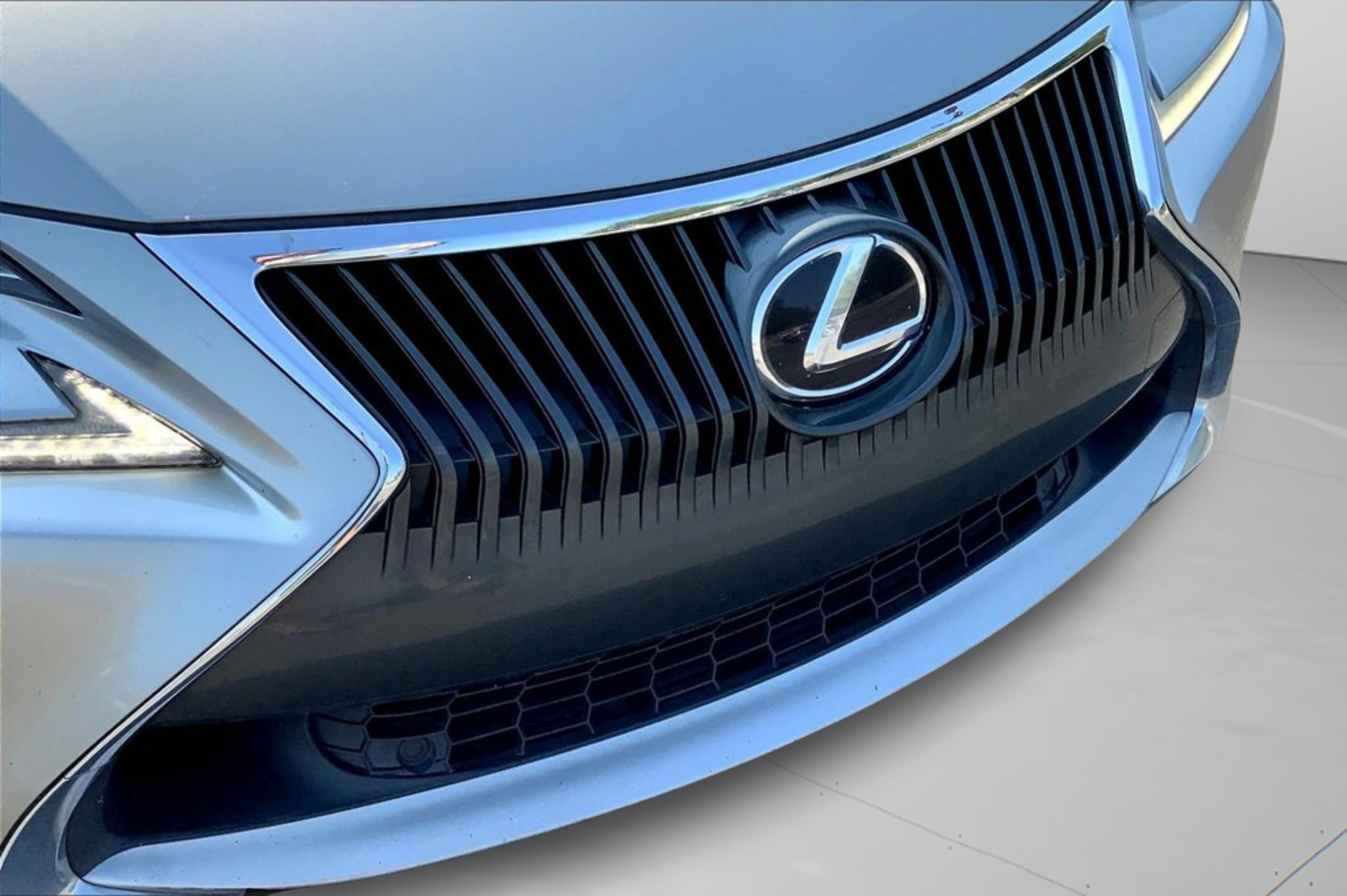 Used 2015 Lexus RC 350 w/ Navigation System Package RWD image 33