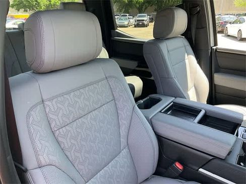 Used 2025 Toyota Tundra Limited image 19