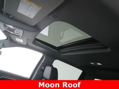 Used 2025 GMC Sierra 2500 Denali w/ Denali Reserve Package AWD/4WD image 18