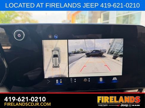 Used 2025 Chevrolet Equinox LT w/ Convenience Package II FWD image 27