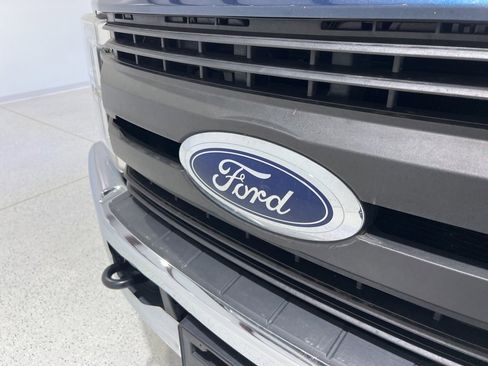 Used 2019 Ford F250 XL w/ Power Equipment Group image 25