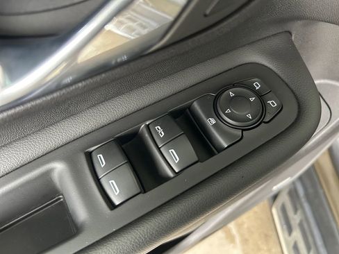 Used 2024 GMC Terrain Denali w/ Denali Premium Package image 23