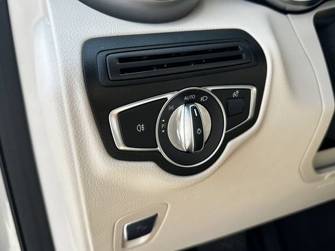 Certified 2021 Mercedes-Benz GLC 300 image 34