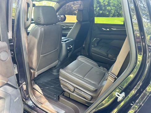 Used 2023 GMC Yukon Denali w/ LPO, Floor Liner Package RWD image 16