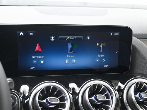 New 2026 Mercedes-Benz GLA 250 4MATIC image 11