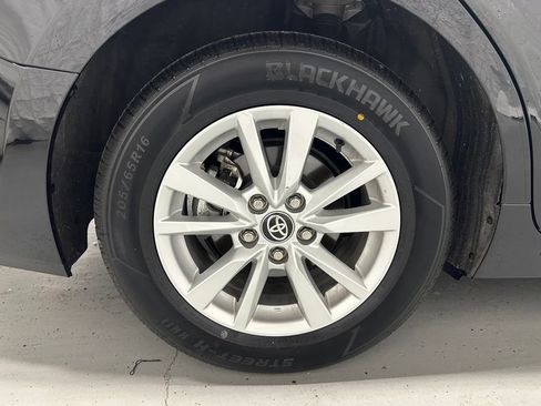 Used 2026 Toyota Camry LE FWD image 66