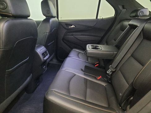 Used 2020 Chevrolet Equinox Premier image 18