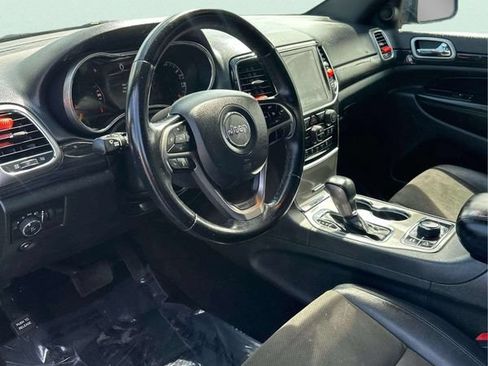 Used 2020 Jeep Grand Cherokee Altitude AWD/4WD image 14