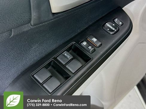 Used 2012 Toyota Camry LE FWD image 17
