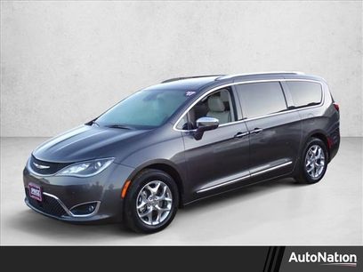 Used 2017 Chrysler Pacifica Limited