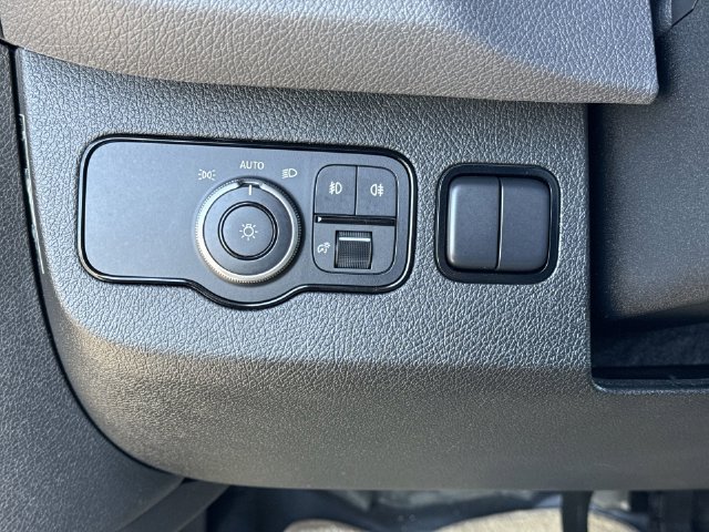 Used 2022 Mercedes-Benz Sprinter 2500 image 13