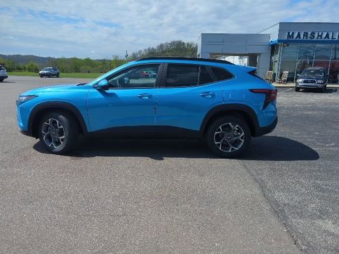 New 2026 Chevrolet Trax LT FWD image 27