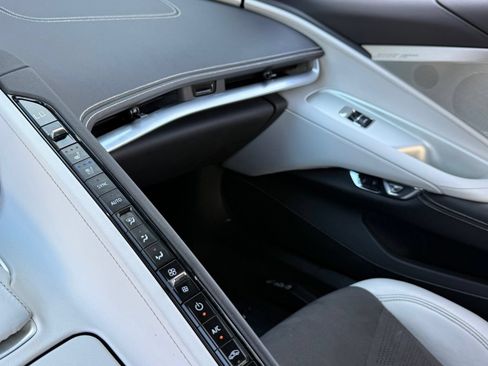 Used 2023 Chevrolet Corvette Stingray Preferred Cpe w/ Z51 Performance Package RWD image 27