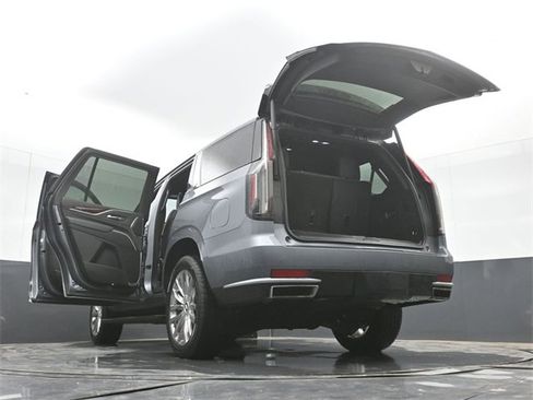 Used 2021 Cadillac Escalade Premium Luxury w/ Driver Assist Tech Package image 62