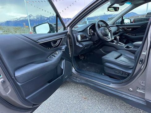 Used 2022 Subaru Outback Limited image 20