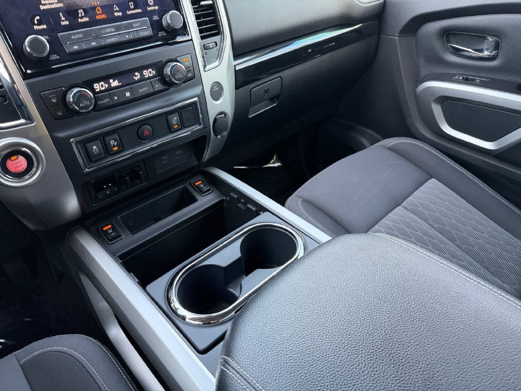 Used 2021 Nissan Titan SV w/ SV Convenience Package RWD image 19