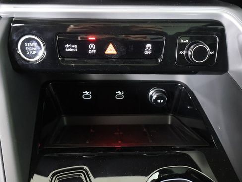 New 2025 Audi Q5 Premium Plus image 5