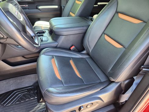 Used 2023 GMC Sierra 1500 AT4 w/ AT4 Preferred Package AWD/4WD image 12