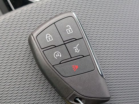 New 2026 Chevrolet Equinox LT w/ Convenience Package II FWD image 30