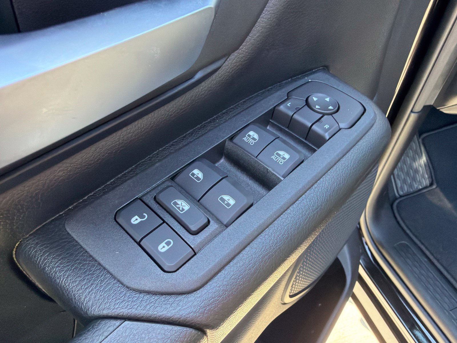 New 2026 RAM 1500 Express RWD image 15
