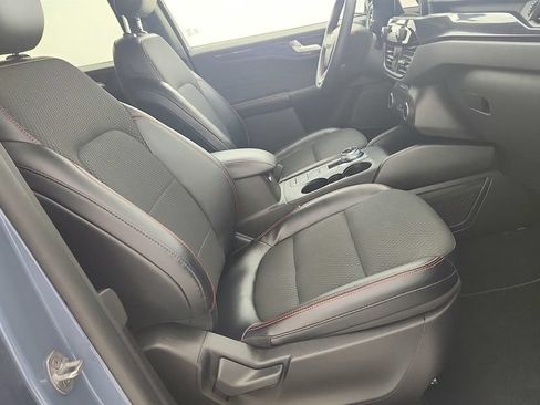 Used 2023 Ford Escape ST-Line Select AWD/4WD image 25
