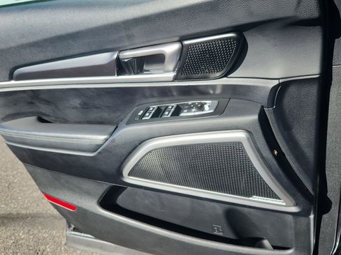 Used 2023 Kia Telluride S w/ S Sunroof Package image 9