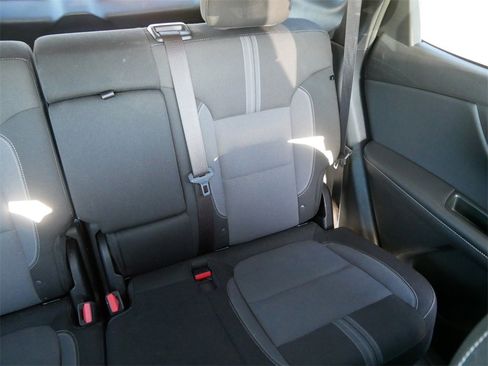 Used 2023 Chevrolet Blazer LT image 17