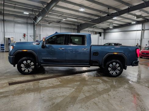 Used 2024 GMC Sierra 2500 Denali w/ Denali Reserve Package image 5